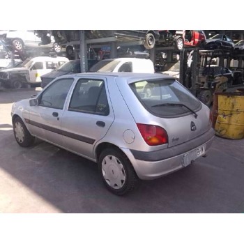 ford fiesta berlina (dx) del año 2001