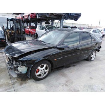 opel vectra b berlina del año 1996