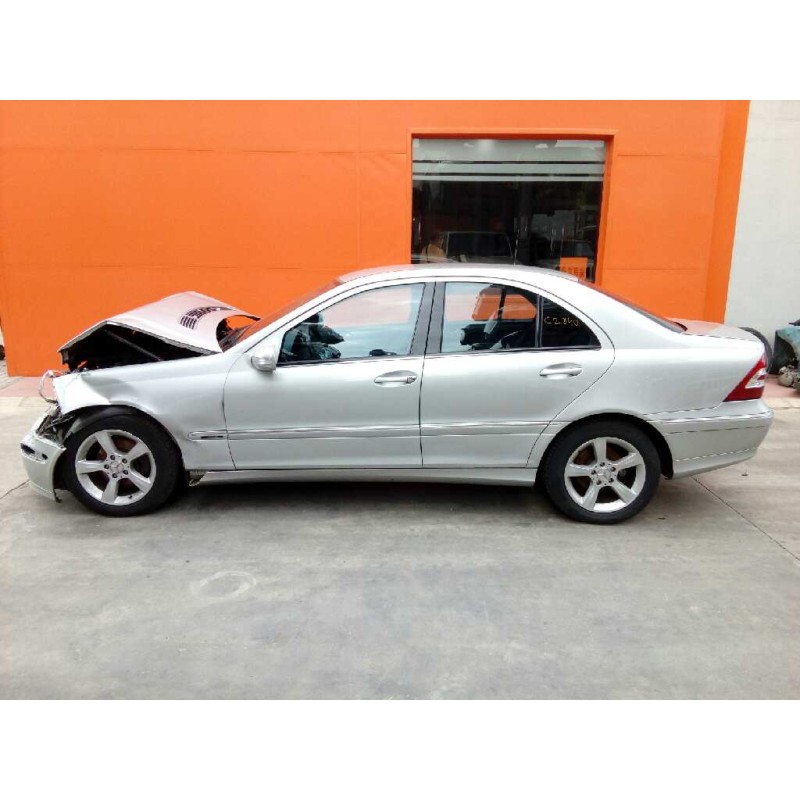 MERCEDES-BENZ CLASE C (W203) BERLINA