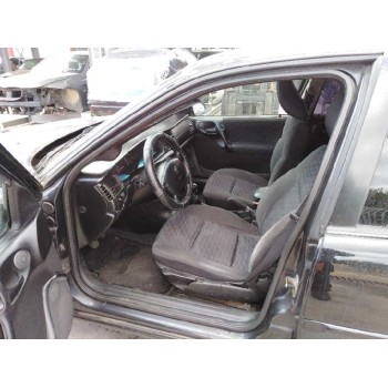 opel vectra b berlina del año 1996