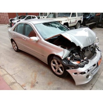 mercedes-benz clase c (w203) berlina del año 2006