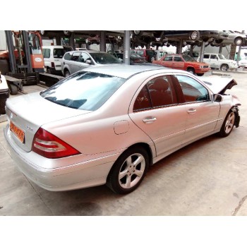 mercedes-benz clase c (w203) berlina del año 2006