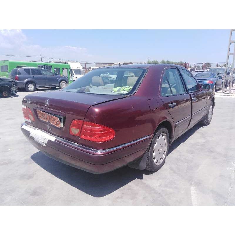 MERCEDES-BENZ CLASE E (W210) BERLINA 1998