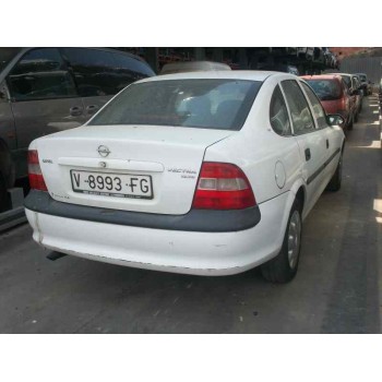 opel vectra b berlina del año 1996