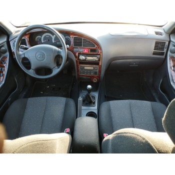 Recambio de carroceria corte para hyundai elantra (xd) 1.6 16v cat referencia OEM IAM   