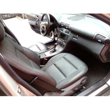 mercedes-benz clase c (w203) berlina del año 2006