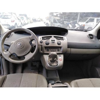 renault scenic ii del año 2004