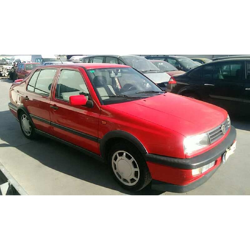 VOLKSWAGEN VENTO (1H2)