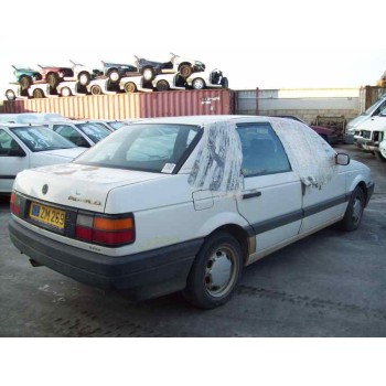 volkswagen passat berlina (312) del año 1988