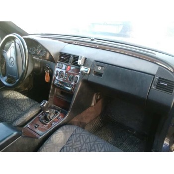 mercedes-benz clase c (w202) berlina del año 1995