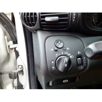 mercedes-benz clase c (w203) berlina del año 2006