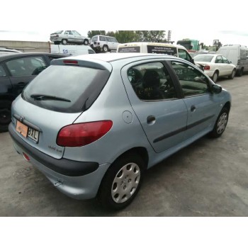peugeot 206 berlina del año 2002