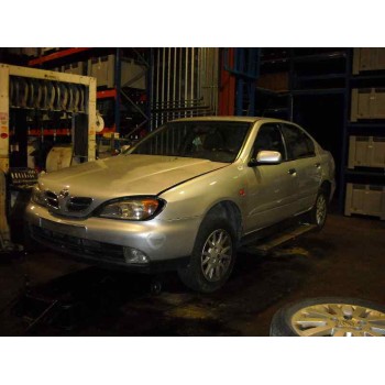 nissan primera berlina (p11) del año 2000