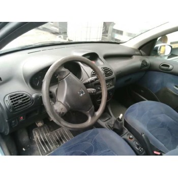 peugeot 206 berlina del año 2002