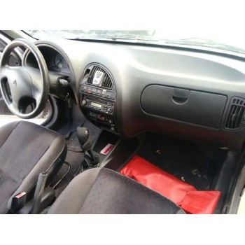 citroën saxo del año 2000