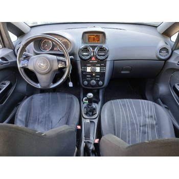 opel corsa d del año 2010