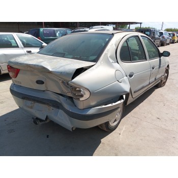 renault megane i fase 2 classic (la..) del año 2000