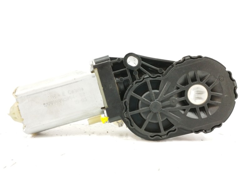 Recambio de motor techo electrico para bmw serie 4 cabrio (f33) 2.0 referencia OEM IAM 0390203656  