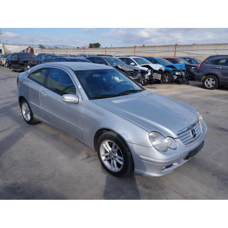 mercedes-benz clase c coupé (cl203) del año 2001