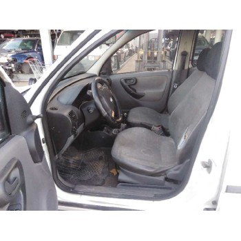 opel combo (corsa c) del año 2002