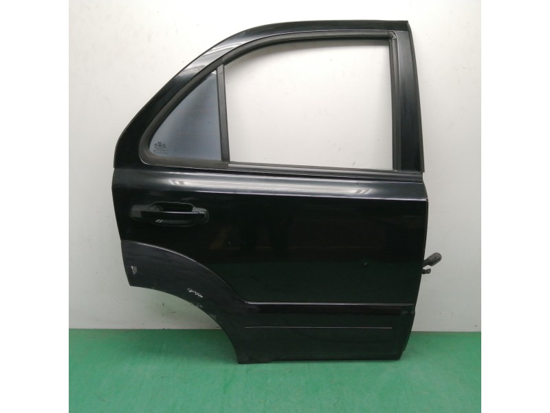 Recambio de puerta trasera derecha para kia sorento 2.5 crdi referencia OEM IAM OBSERVAR FOTOS Recambio de puerta trasera derecha para kia sorento 2.5 crdi referencia OEM IAM OBSERVAR FOTOS
