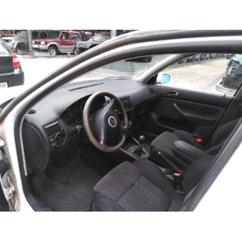 volkswagen golf iv berlina (1j1) del año 2000