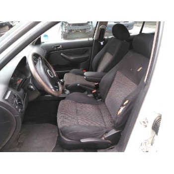 volkswagen golf iv berlina (1j1) del año 2000