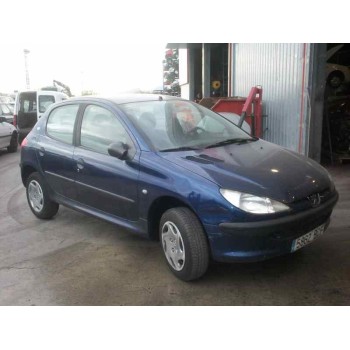 peugeot 206 berlina del año 2000
