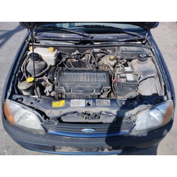 ford fiesta berlina (dx) del año 2002
