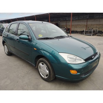 ford focus berlina (cak) del año 2001