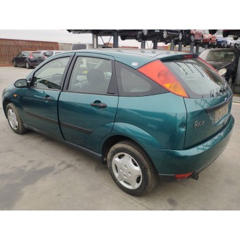 ford focus berlina (cak) del año 2001
