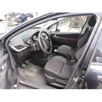 peugeot 207 del año 2010