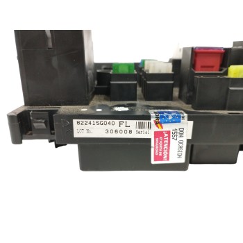Recambio de caja reles / fusibles para subaru forester 2.0 diesel cat referencia OEM IAM 82241SG040  