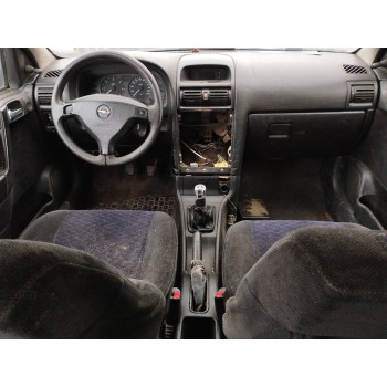 opel astra g berlina del año 1999