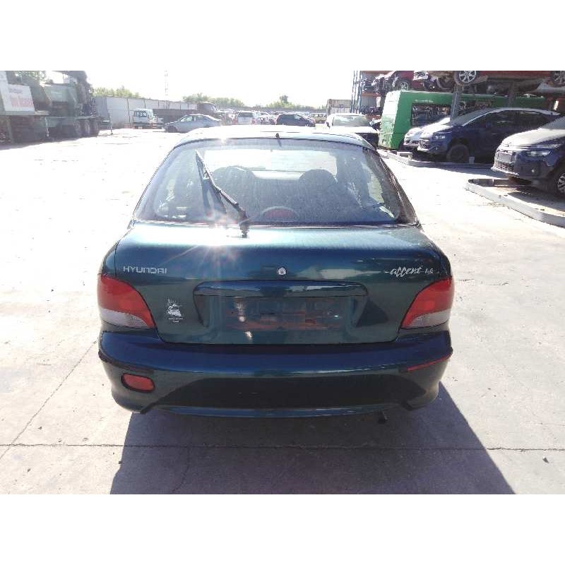 HYUNDAI ACCENT Sedán (X-3) 2000