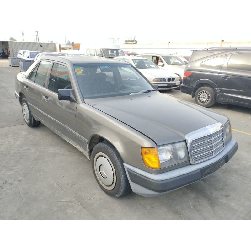 mercedes-benz clase e (w124) berlina del año 1989