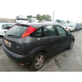 ford focus berlina (cak) del año 2004