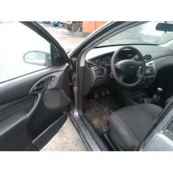 ford focus berlina (cak) del año 2004