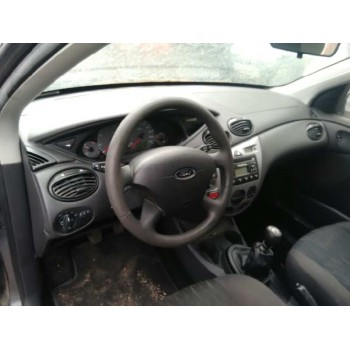 ford focus berlina (cak) del año 2004