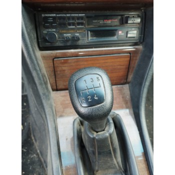 mercedes-benz clase e (w124) berlina del año 1989