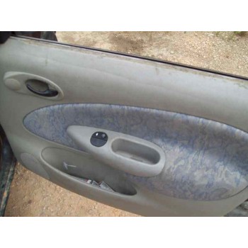 ford fiesta berlina del año 1997