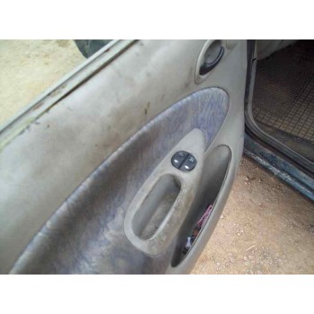 ford fiesta berlina del año 1997