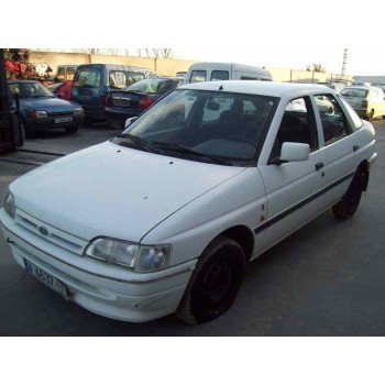 ford escort berlina/turnier del año 1992