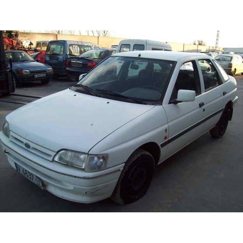 ford escort berlina/turnier del año 1992