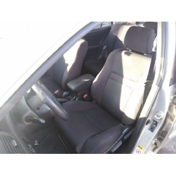 toyota corolla (e12) del año 2005