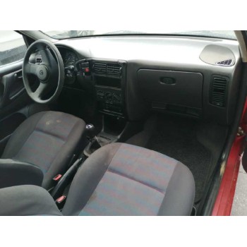 volkswagen polo berlina (6n1) del año 1997