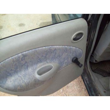 ford fiesta berlina del año 1997