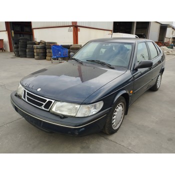 saab 900 berlina del año 1996