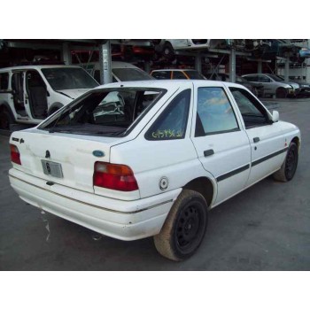 ford escort berlina/turnier del año 1992