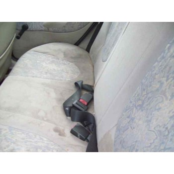 ford fiesta berlina del año 1997
